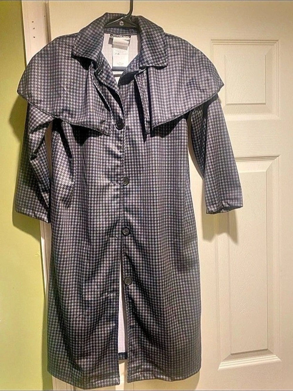 Wednesday Addams Houndstooth Cape Coat Black & Gray Small